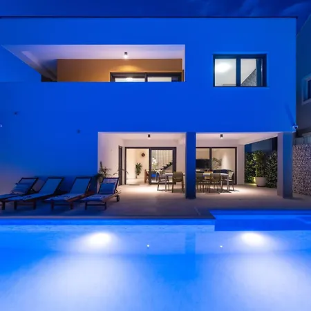 ヴィラ D Marine ビビニェ